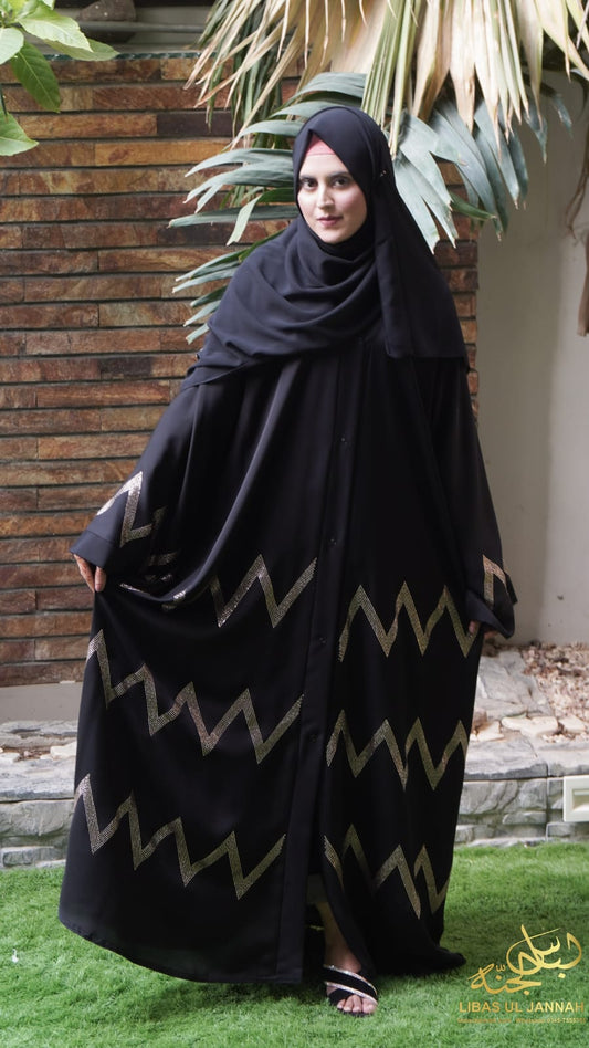 V-Shape DMC Nugget EleganceFabric: Nida KoreanColor: Black