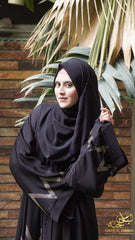 V-Shape DMC Nugget EleganceFabric: Nida KoreanColor: Black