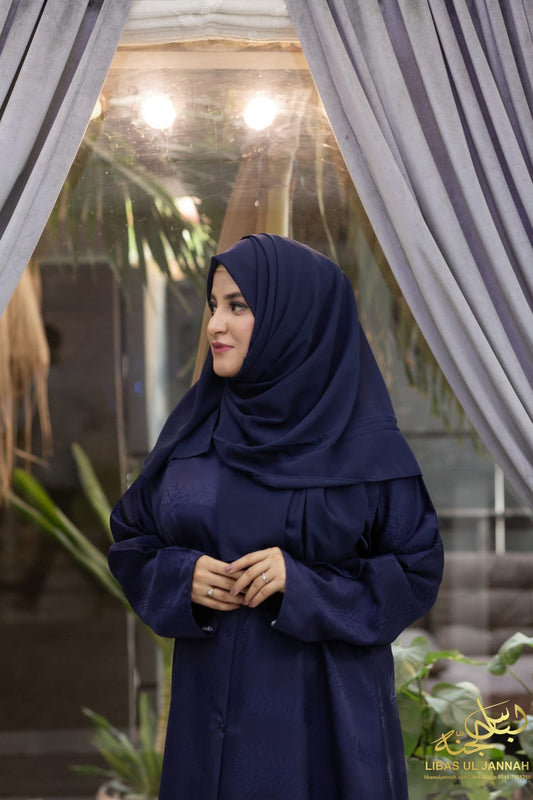 Raheel – Current Weave StatementFabric Type: Woven Pattern (Not a Print)