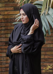 Mahira – Nida Zoom with Cut Dana HandworkFabric: Nida Zoom