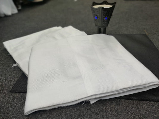 🧵 1. Khaddi Ihram – Hajj Special (1250g)