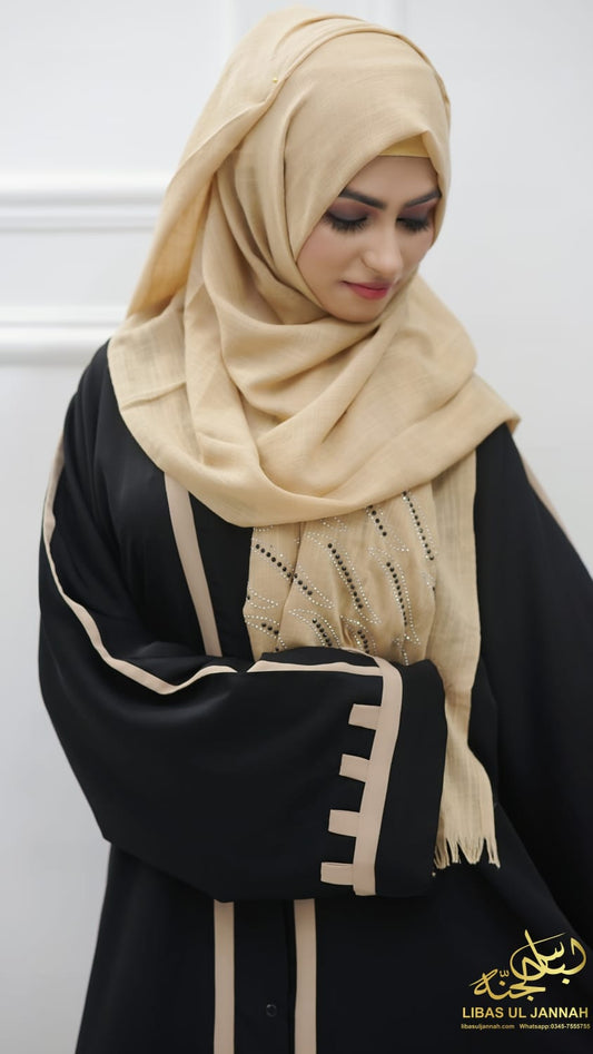 Elysia – Black Contrast Trim Abaya