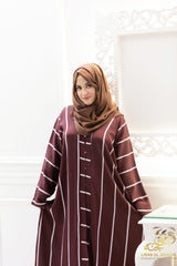Salma – Nida Zoom with White StripesFabric: Nida Zoom