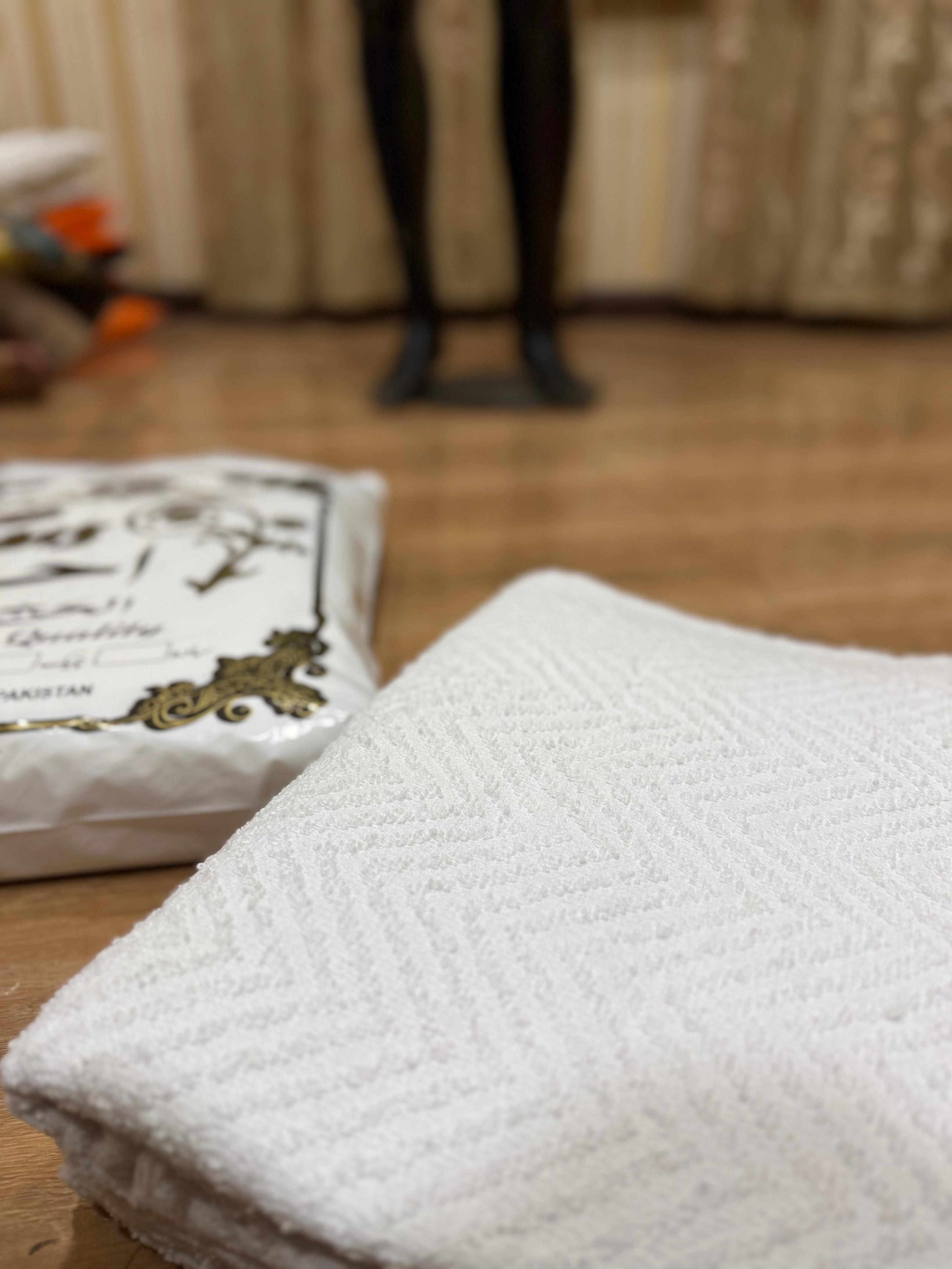 🕋 Ahram Towel – Premium Quality
